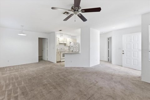 Apartamento en alquiler en Englewood, Florida, 3 dormitorios, 98.66 m2 № 2148431 - foto 5