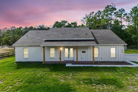 House in Ocala, Florida 4 bedrooms № 1948593 - photo 1