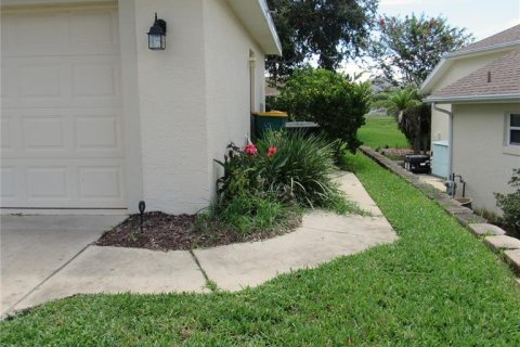 Villa ou maison à vendre à Tavares, Floride: 3 chambres, 165.83 m2 № 2290615 - photo 6