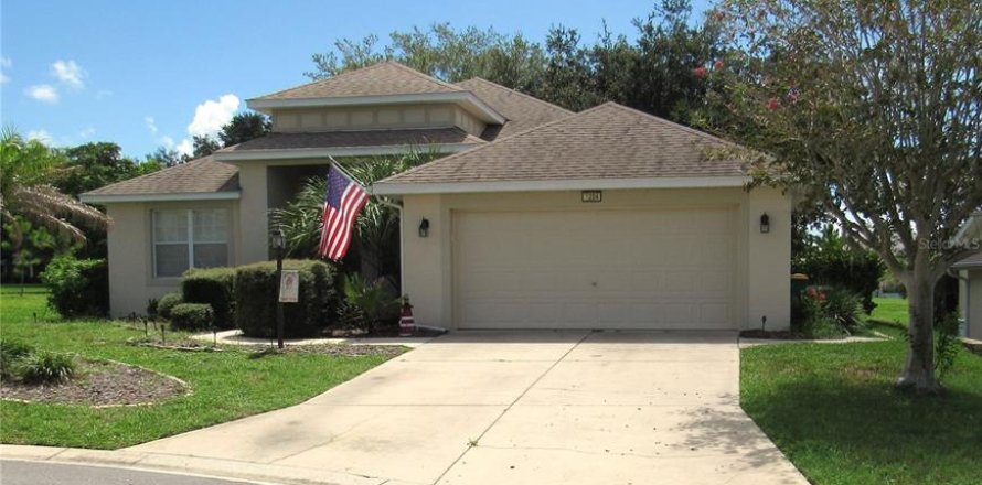 Villa ou maison à Tavares, Floride 3 chambres, 165.83 m2 № 2290615