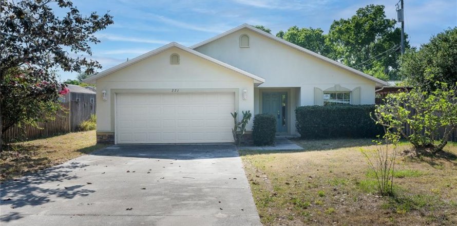 Duplex in Oviedo, Florida 3 bedrooms, 147.53 sq.m. № 1431873