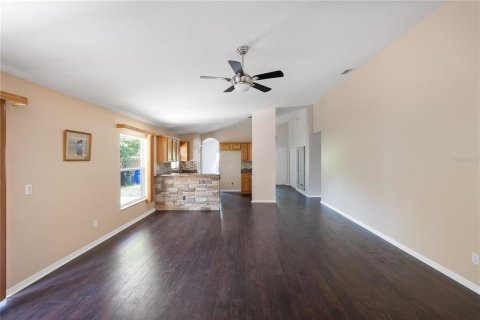Duplex in Oviedo, Florida 3 bedrooms, 147.53 sq.m. № 1431873 - photo 9