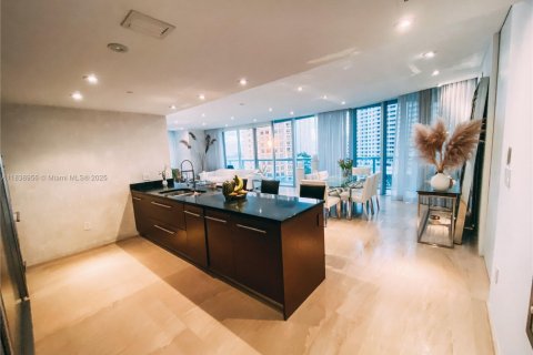 Copropriété à vendre à Miami, Floride: 3 chambres, 183.67 m2 № 1935659 - photo 15