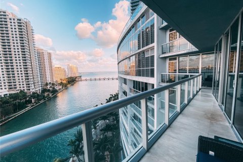 Copropriété à vendre à Miami, Floride: 3 chambres, 183.67 m2 № 1935659 - photo 3