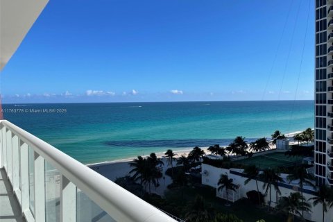 Copropriété à louer à Sunny Isles Beach, Floride: 33.44 m2 № 1934281 - photo 3