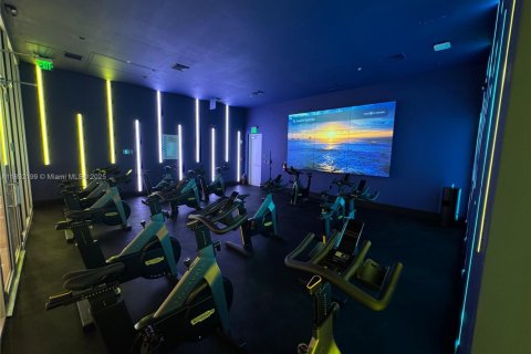 Снять в аренду кондоминиум в Дорал, Флорида 2 спальни, 104.98м2, № 1946357 - фото 16