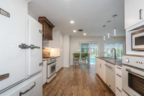Casa en venta en Tavares, Florida, 3 dormitorios, 252.6 m2 № 1909903 - foto 7
