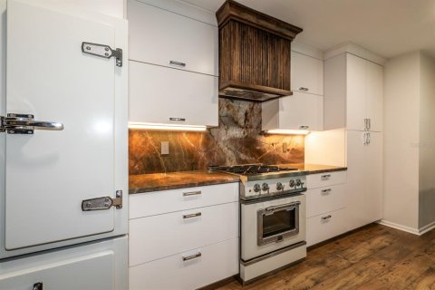 Casa en venta en Tavares, Florida, 3 dormitorios, 252.6 m2 № 1909903 - foto 8