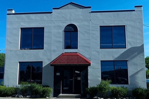 Commercial property in Miami, Florida 314.57 sq.m. № 1882439 - photo 1