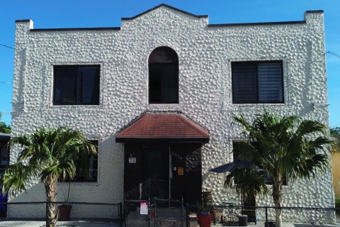 Commercial property in Miami, Florida 314.57 sq.m. № 1882439 - photo 2