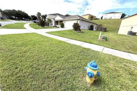 House in Clermont, Florida 3 bedrooms, 146.88 sq.m. № 2222269 - photo 22