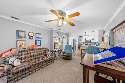 House in Ocklawaha, Florida 2 bedrooms, 151.99 sq.m. № 2122587 - photo 18