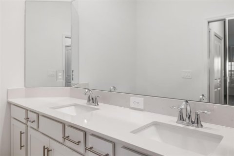 Condo in Lakewood Ranch, Florida, 2 bedrooms № 2428830 - photo 29
