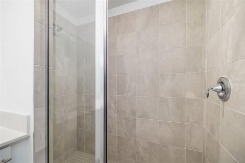 Condo in Lakewood Ranch, Florida, 2 bedrooms № 2428830 - photo 30