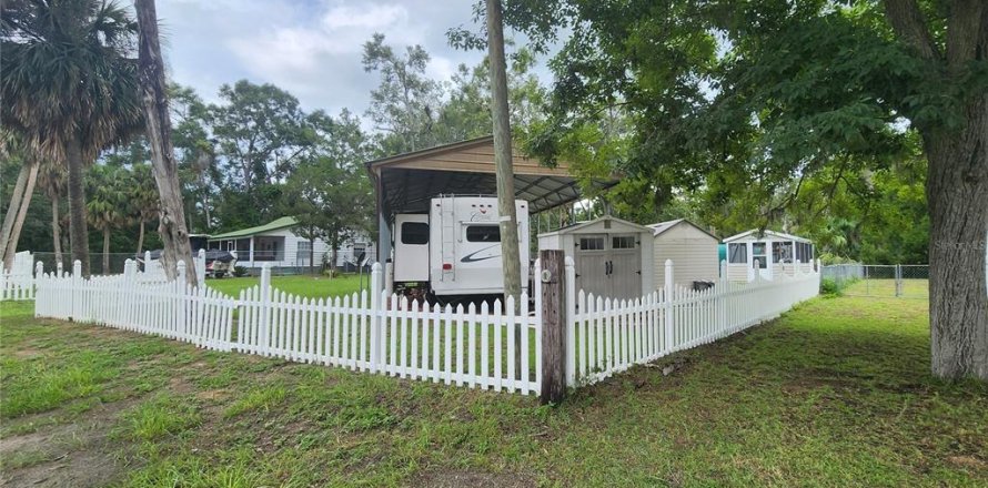 Terreno en Steinhatchee, Florida № 1306727