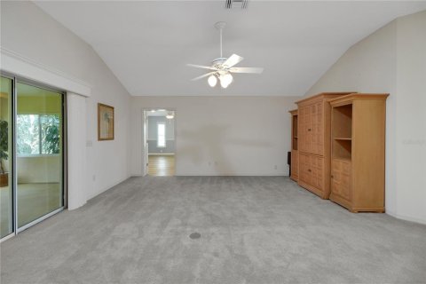 Villa ou maison à vendre à The Villages, Floride: 4 chambres, 223.62 m2 № 1883988 - photo 9