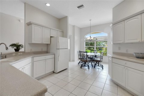 Villa ou maison à vendre à The Villages, Floride: 4 chambres, 223.62 m2 № 1883988 - photo 22