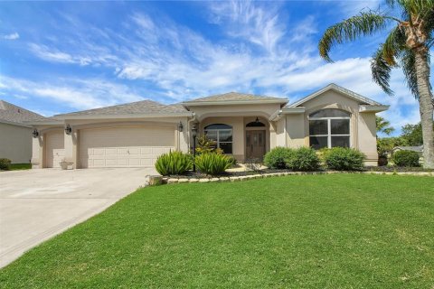 Villa ou maison à vendre à The Villages, Floride: 4 chambres, 223.62 m2 № 1883988 - photo 2
