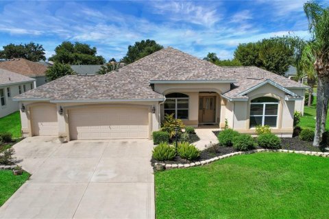 Villa ou maison à vendre à The Villages, Floride: 4 chambres, 223.62 m2 № 1883988 - photo 1