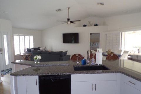 Villa ou maison à louer à Punta Gorda, Floride: 5 chambres, 242.94 m2 № 1771807 - photo 29