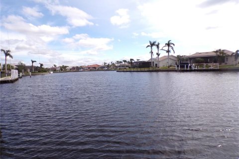 Villa ou maison à louer à Punta Gorda, Floride: 5 chambres, 242.94 m2 № 1771807 - photo 14