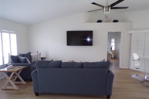 Villa ou maison à louer à Punta Gorda, Floride: 5 chambres, 242.94 m2 № 1771807 - photo 12