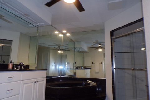 Villa ou maison à louer à Punta Gorda, Floride: 5 chambres, 242.94 m2 № 1771807 - photo 17