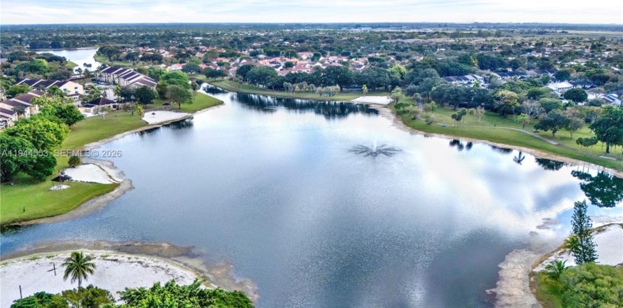 Condo in Miami, Florida, 1 bedroom  № 2001948