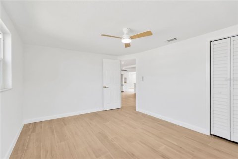 Купить виллу или дом в Гудзон, Флорида 7 комнат, 131.55м2, № 1681655 - фото 23