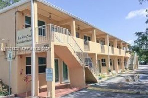 Copropriété à louer à Dania Beach, Floride: 1 chambre, 34.56 m2 № 2344453 - photo 7
