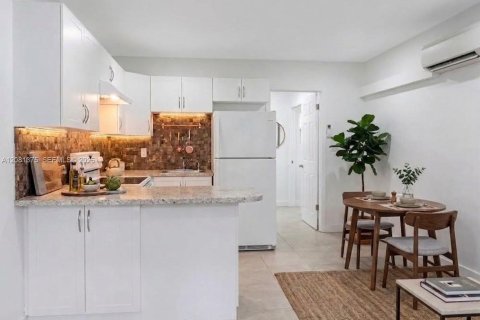 Condo à Dania Beach, Floride, 1 chambre № 2344453