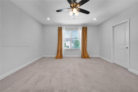 Купить виллу или дом в Дирфилд-Бич, Флорида 4 спальни, 197.88м2, № 1974433 - фото 30