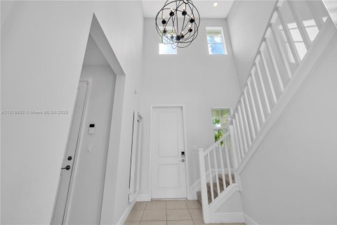 Купить виллу или дом в Дирфилд-Бич, Флорида 4 спальни, 197.88м2, № 1974433 - фото 6