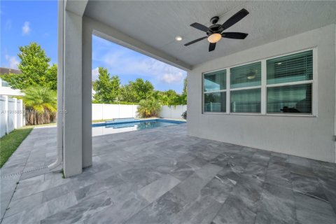 Купить виллу или дом в Дирфилд-Бич, Флорида 4 спальни, 197.88м2, № 1974433 - фото 21