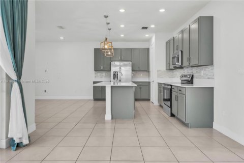 Купить виллу или дом в Дирфилд-Бич, Флорида 4 спальни, 197.88м2, № 1974433 - фото 15