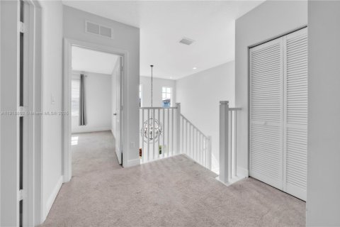 Купить виллу или дом в Дирфилд-Бич, Флорида 4 спальни, 197.88м2, № 1974433 - фото 28