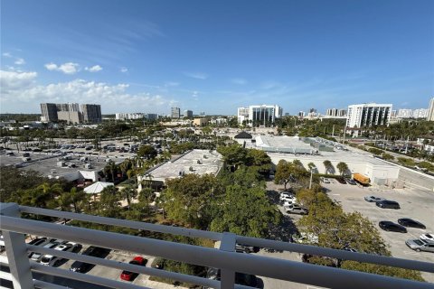 Condo in Aventura, Florida, 1 bedroom  № 2089367 - photo 12