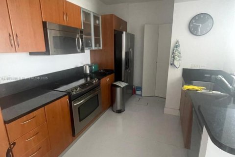 Condo in Aventura, Florida, 1 bedroom  № 2089367 - photo 8