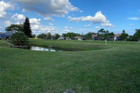 Снять в аренду квартиру в Делрей-Бич, Флорида 2 спальни, 111.3м2, № 1990244 - фото 4