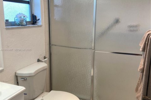 Снять в аренду квартиру в Делрей-Бич, Флорида 2 спальни, 111.3м2, № 1990244 - фото 22