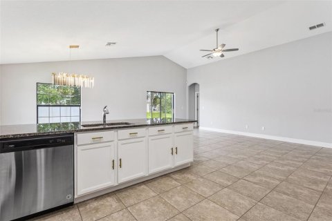Casa en venta en Kissimmee, Florida, 4 dormitorios, 167.97 m2 № 2157235 - foto 8