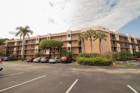Condo in Pompano Beach, Florida, 2 bedrooms  № 2083675