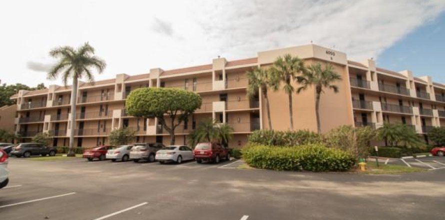 Condo in Pompano Beach, Florida, 2 bedrooms  № 2083675
