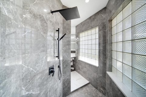Купить виллу или дом в Корал-Спрингс, Флорида 3 комнаты, 271.18м2, № 2417973 - фото 27