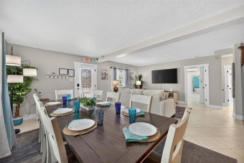 Casa en venta en Indian Rocks Beach, Florida, 3 dormitorios, 155.89 m2 № 1907484 - foto 18