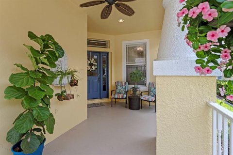 House in Tampa, Florida 3 bedrooms, 162.58 sq.m. № 1876099 - photo 3