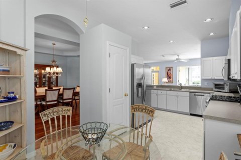 House in Tampa, Florida 3 bedrooms, 162.58 sq.m. № 1876099 - photo 16