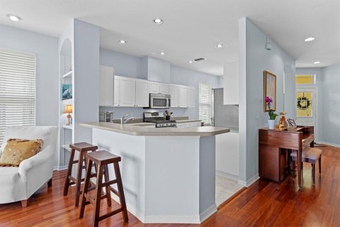 House in Tampa, Florida 3 bedrooms, 162.58 sq.m. № 1876099 - photo 13