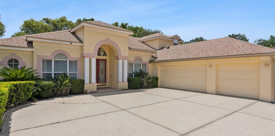 Casa en Winter Springs, Florida 5 dormitorios, 297.75 m2 № 2156660