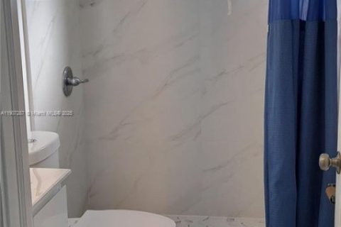 Appartement à louer à Hialeah, Floride: 3 chambres, 78.69 m2 № 1963856 - photo 9
